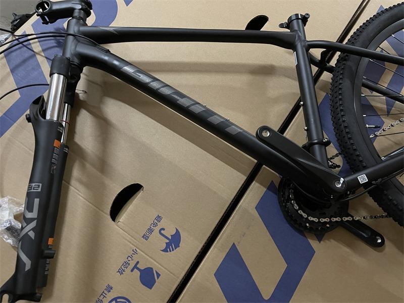 2022 Giant ATX 860