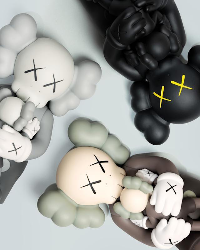 本店は KAWS FAST HOLIDAY SINGAPORE Brown/Grey/Black SHIP FIGURE of ...