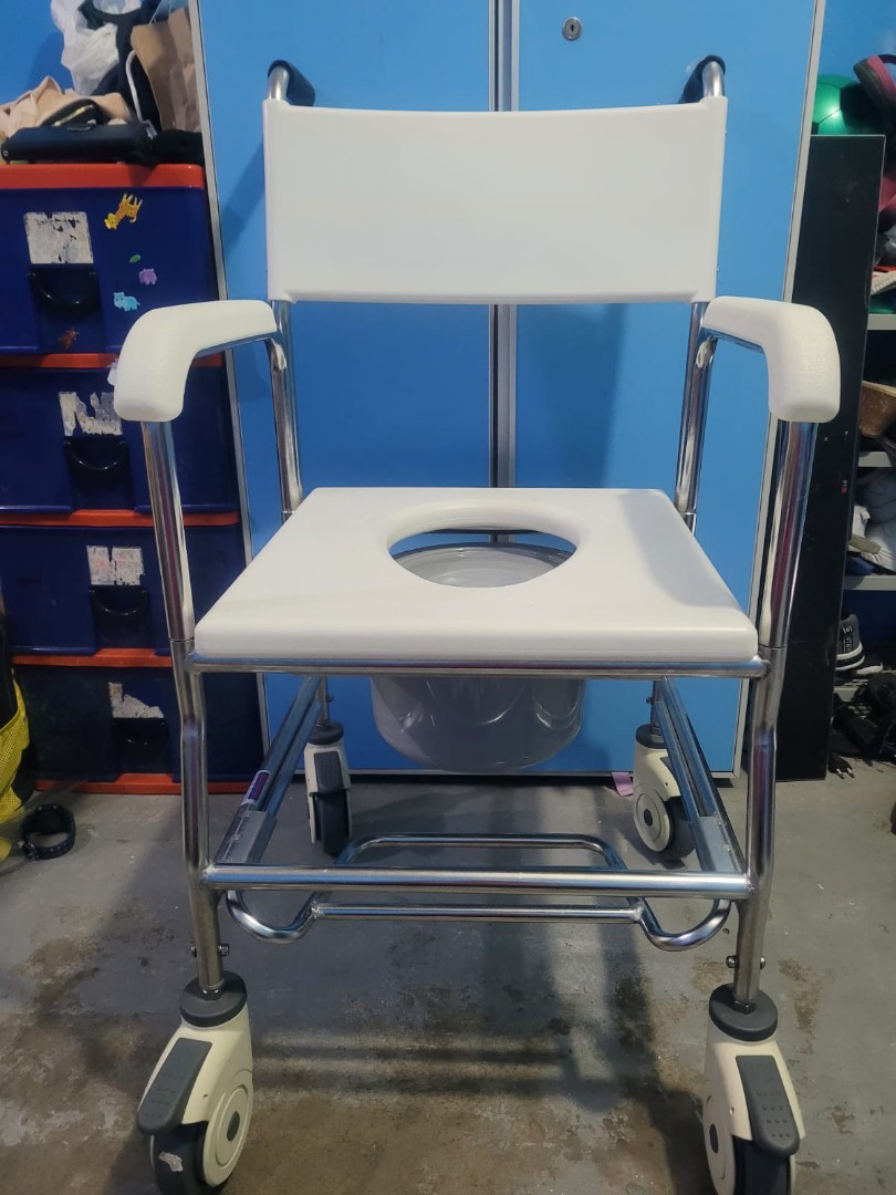 bath wheelchair, Health & Nutrition, Assistive & Rehabilatory Aids