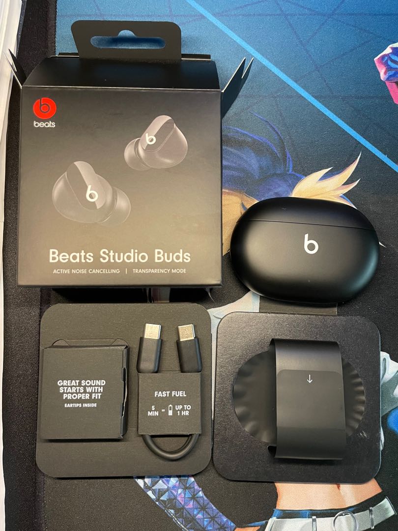 Beats Studio Buds full set come with 