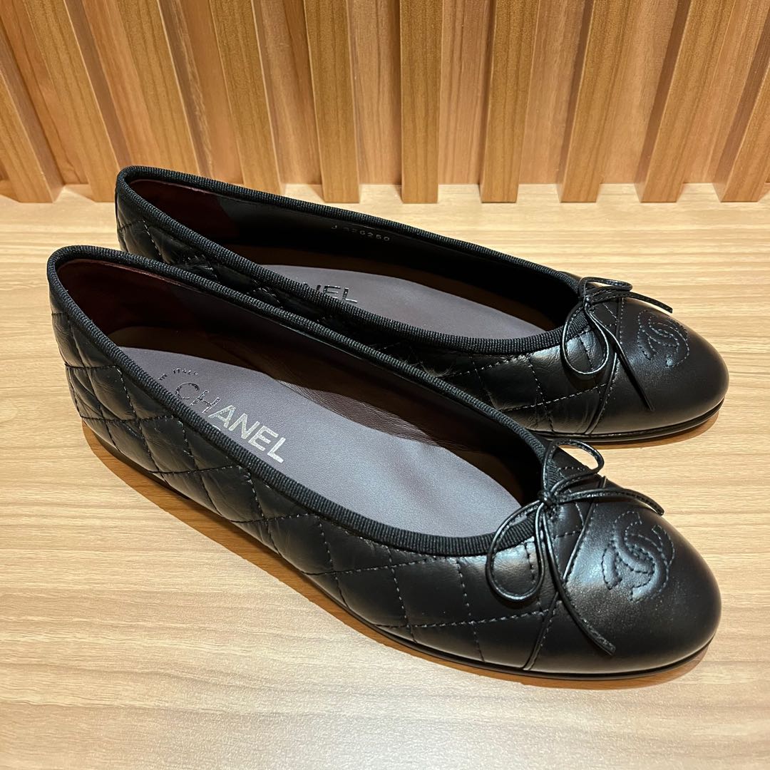 Chanel ballerina flats store black