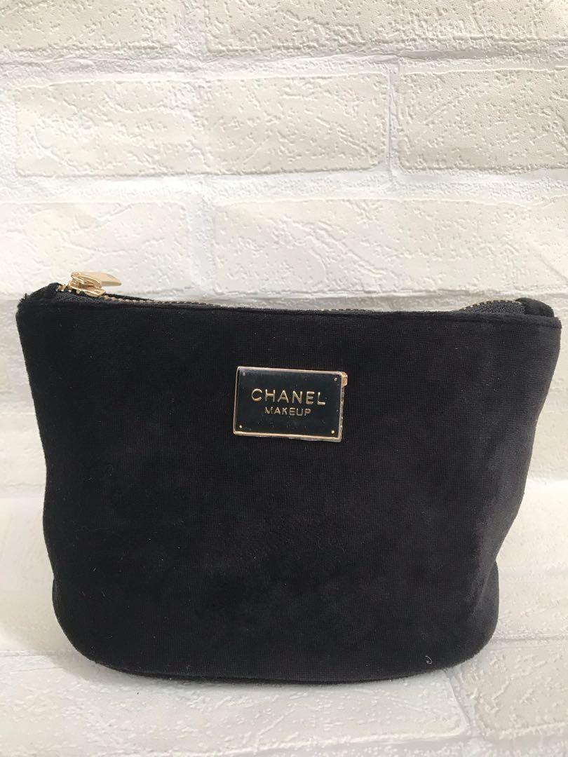 CHANEL POUCH MAKEUP Fesyen Wanita Tas Dompet di Carousell