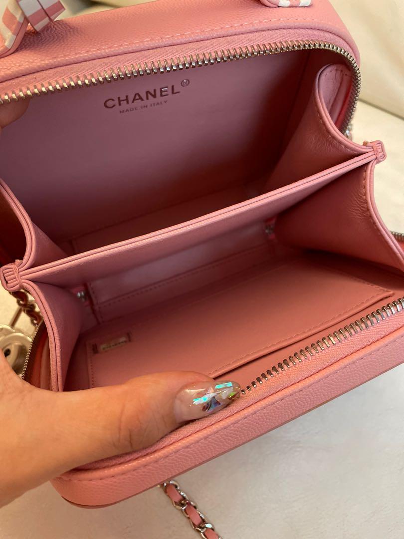 Pink Quilted Caviar Mini Messenger Bag Gold Hardware, 2022