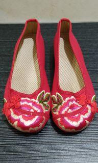 Chinese Shoe