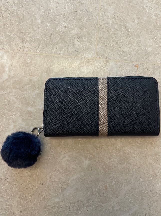 david jones wallet, Women's Fashion, Bags & Wallets, Wallets & Card