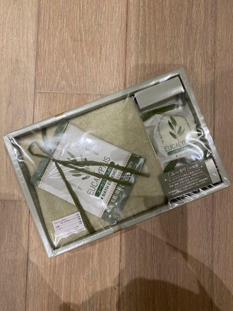 Eucalyptus tencel towel gift box (Category: Bedding & Towels) located in Singapore. Submitted by meimei45 (Listing ID 1136010475, Image 1). Description: This is a SMALL towel I don’t know the exact size because it’s wrapped up and I did not open it but it’s definitely NOT a bath towel. Includes a bar of eucalyptus soap and bath salts. Perfect for gifting!.