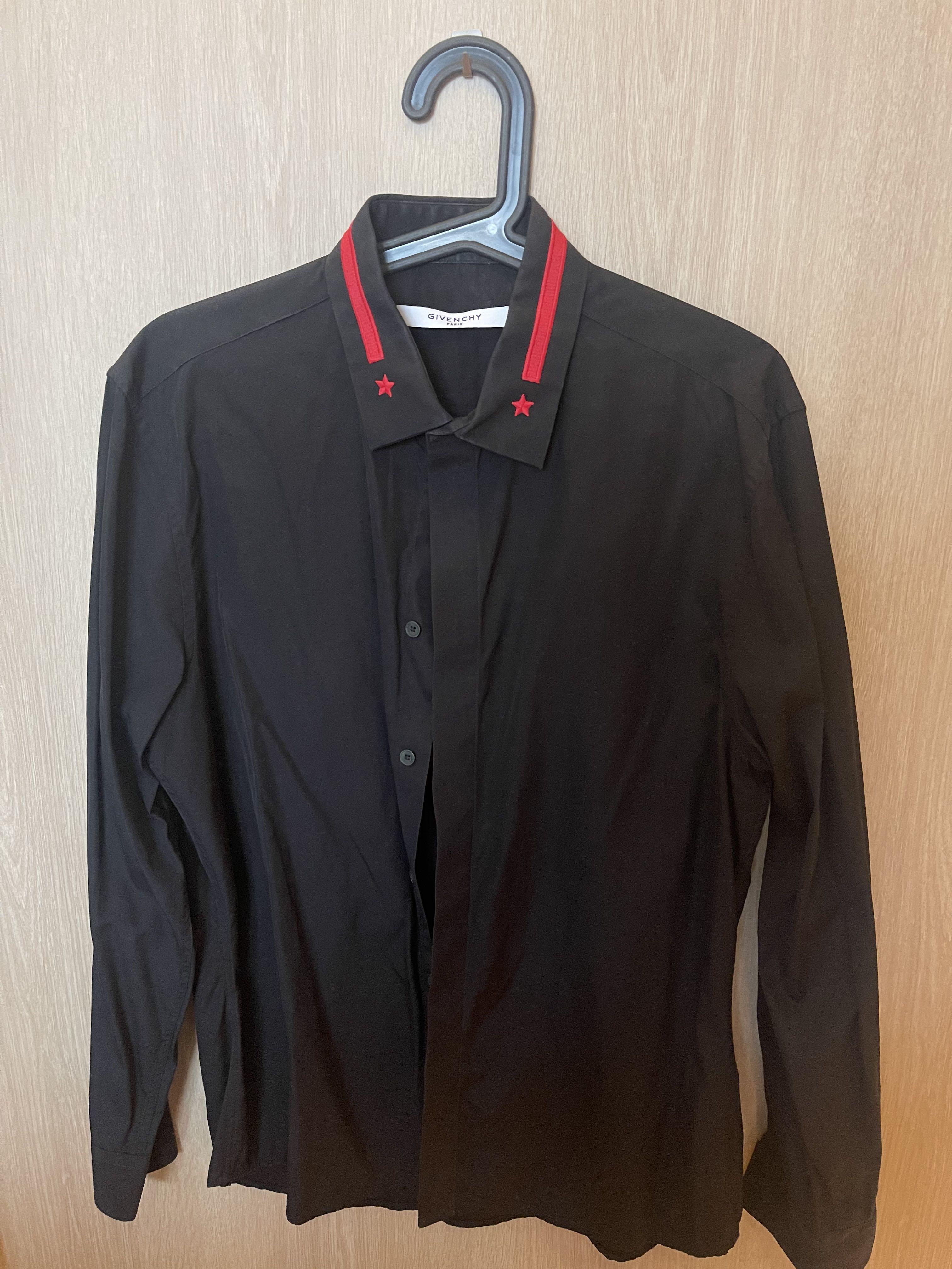 Givenchy star button top up