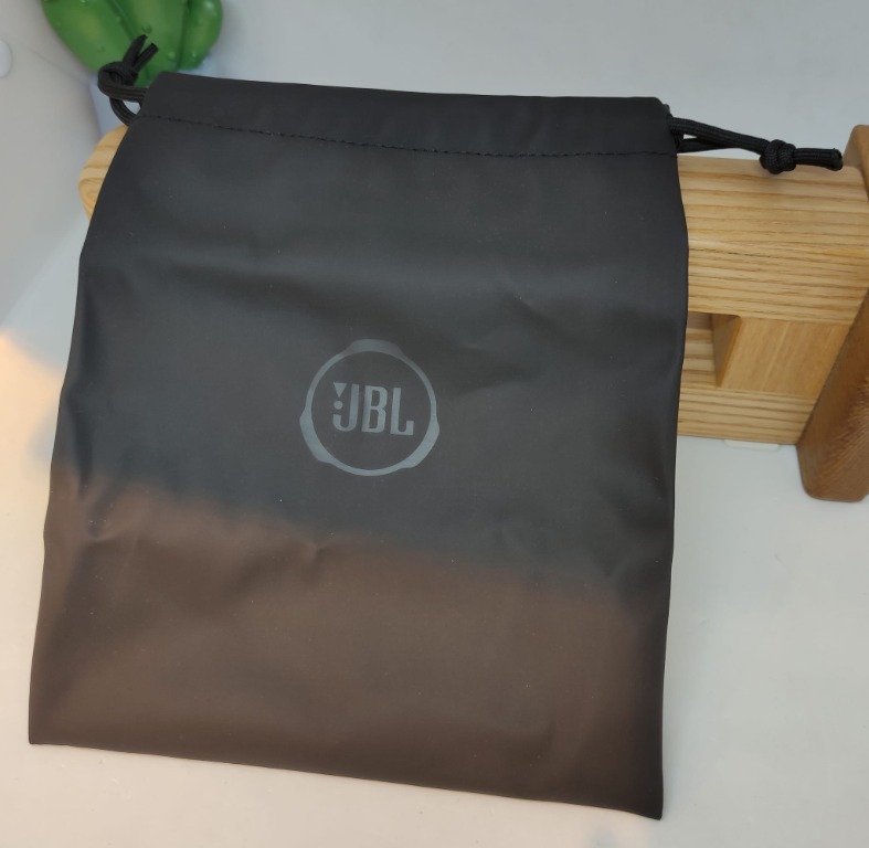 Jbl discount headphone bag