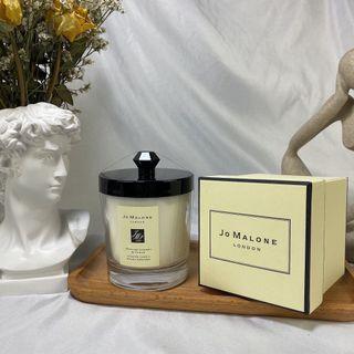 Jo Malone Scented Candle Frosted Cherry and Clove Fragrance 200g
