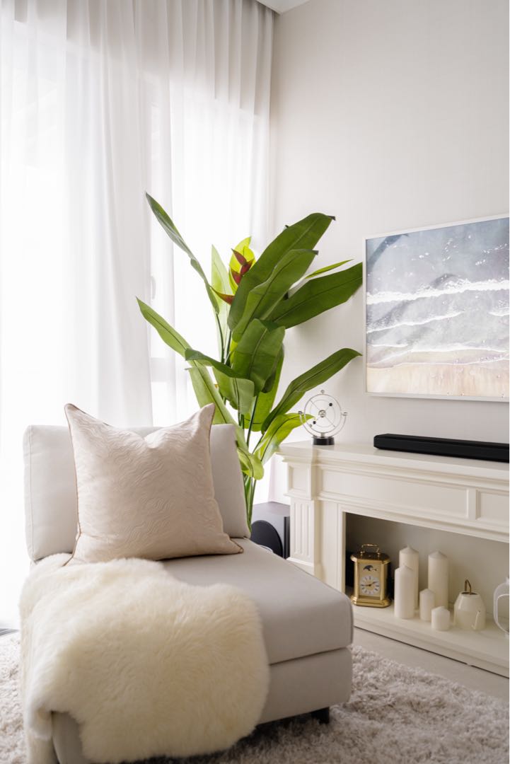 King Living Delta III Luxe Natural One Seater sofa/ottoman, Furniture