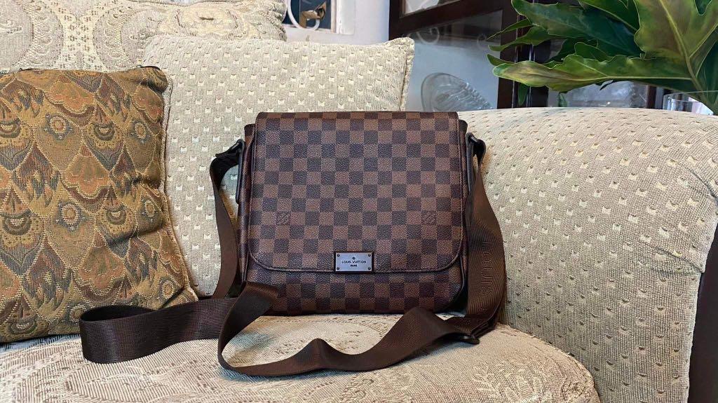 Louis Vuitton Damier flap messenger