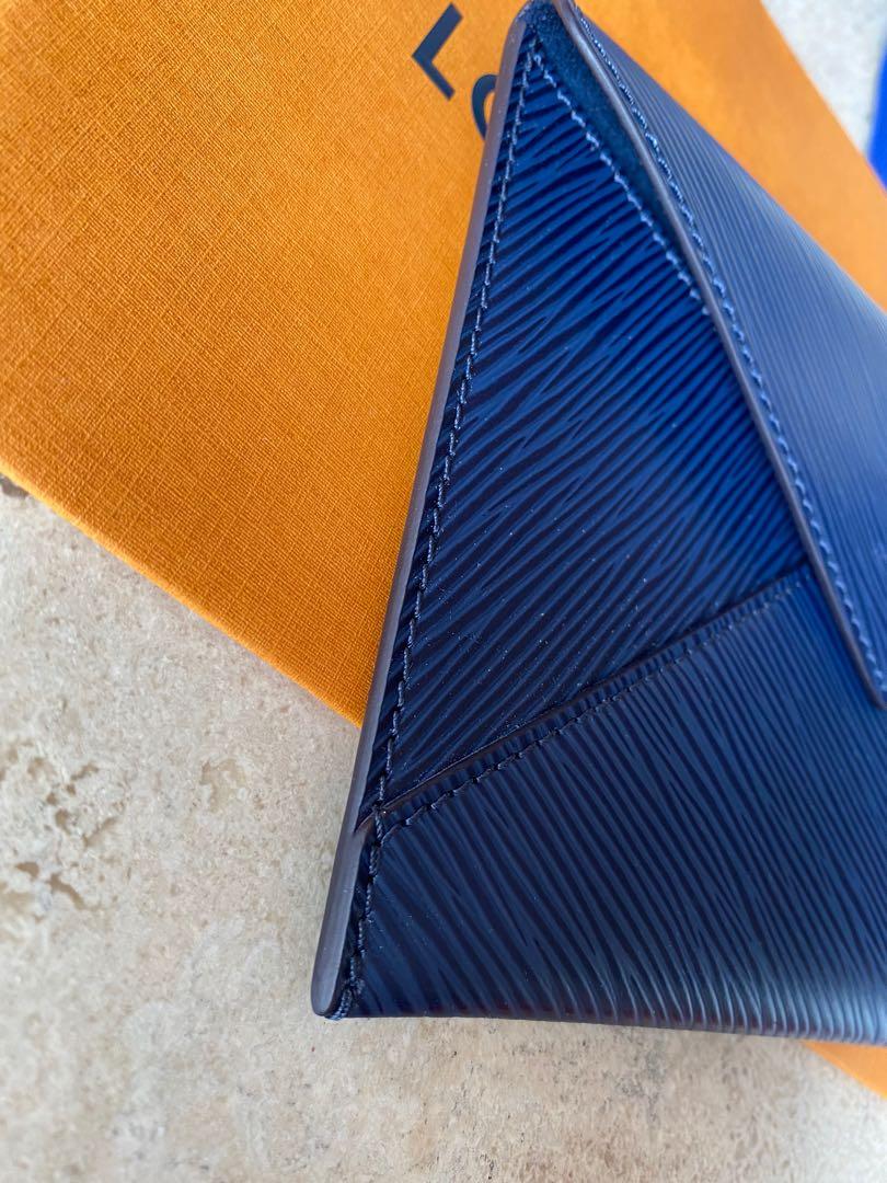 Louis Vuitton epi envelope wallet (Category: Luxury Bags & Wallets) located in Mandaluyong City. Submitted by shoppers780 (Listing ID 1136064431, Image 3). Description: Authentic Louis Vuitton epi leather envelope wallet/pouch/clutch Navy blue epi leather 7 x 5 inches Used as an envelope for vip invitation No date code Guaranteed original 18,500 only.