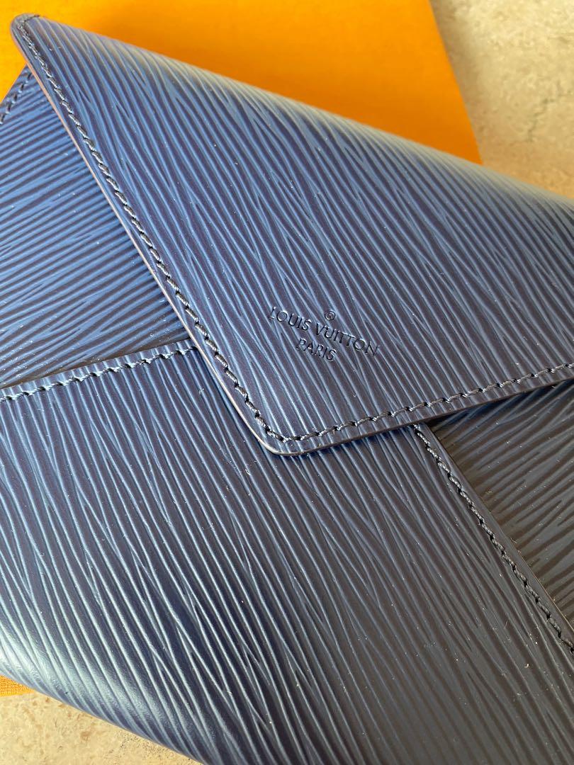 Louis Vuitton epi envelope wallet (Category: Luxury Bags & Wallets) located in Mandaluyong City. Submitted by shoppers780 (Listing ID 1136064431, Image 2). Description: Authentic Louis Vuitton epi leather envelope wallet/pouch/clutch Navy blue epi leather 7 x 5 inches Used as an envelope for vip invitation No date code Guaranteed original 18,500 only.