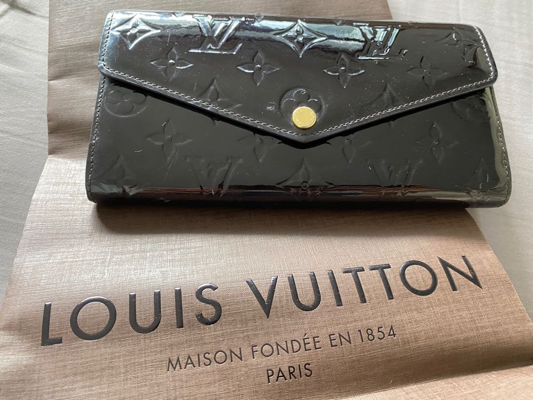 cheap fashion iphone case: Louis Vuitton M90152 Sarah Wallet Monogram Vernis