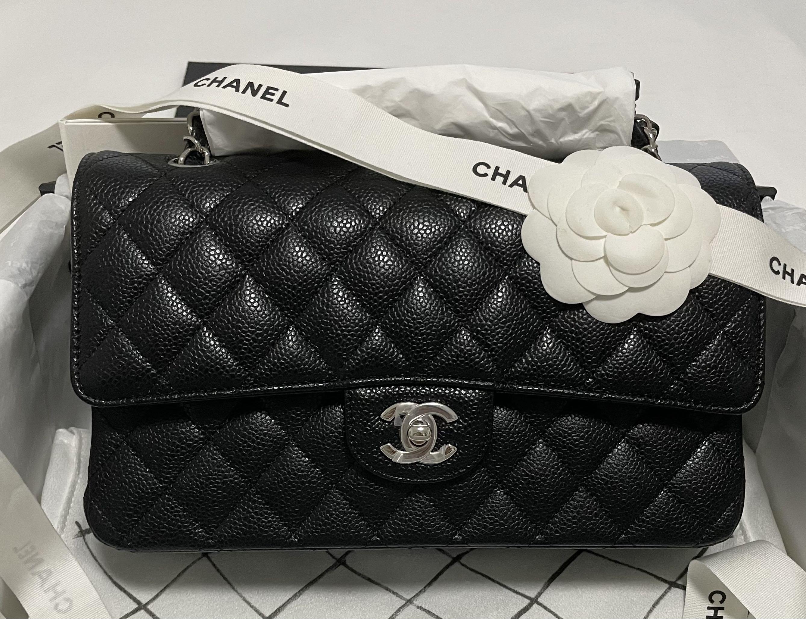 Microchip)Chanel Classic Medium Flap,Caviar with SHW, Luxury, Bags