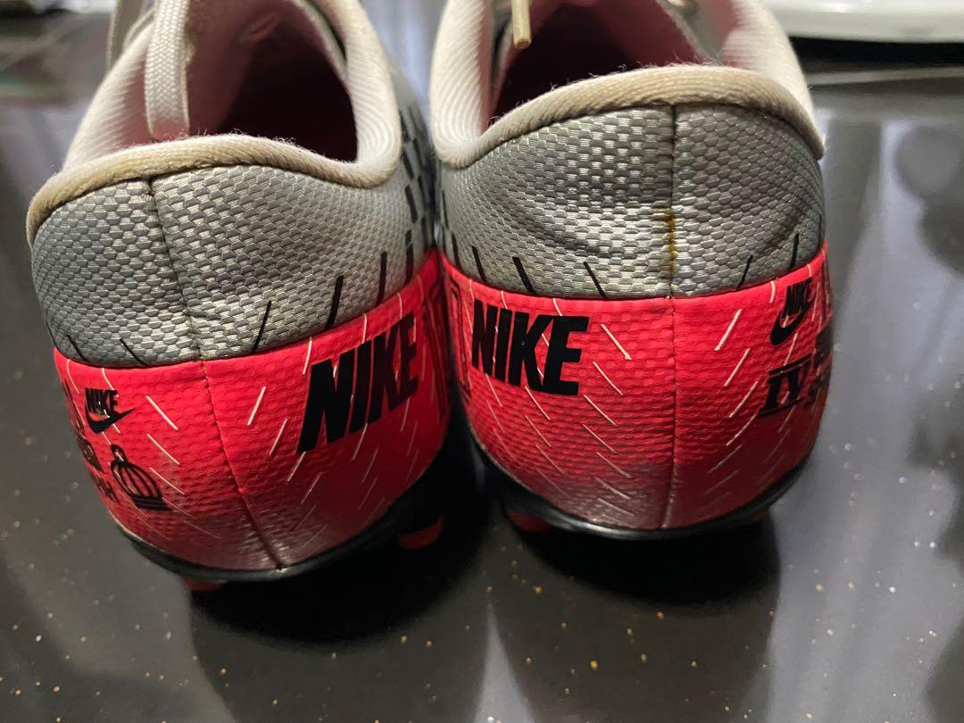 Neymar limited edition boots store