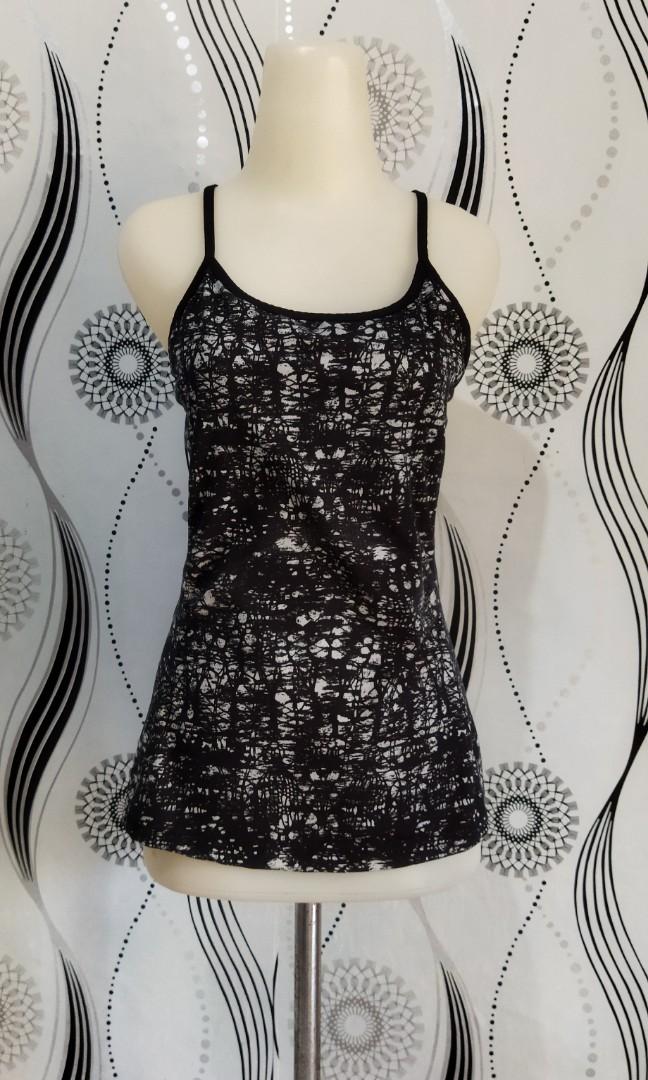 Old navy tank top sport women import 