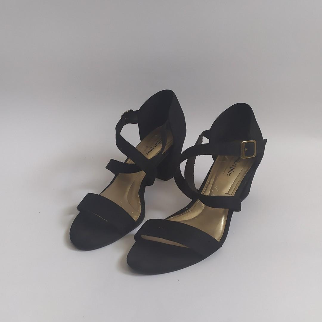 Strappy Low Heels Black Payless Size 7 