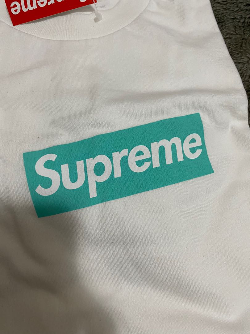 Supreme Tiffany  co. Box logo tee bogo 聯名white tee 白色m size 中碼, 名牌, 服裝-  Carousell