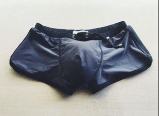 (Category: ) located in . Submitted by rubberist (Listing ID 1136099376, Image 1). Description: .