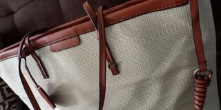 (Kategori: ) berada di . Dikirim oleh barluci_stuff (ID iklan 1136223448, Gambar 1). Deskripsi: .