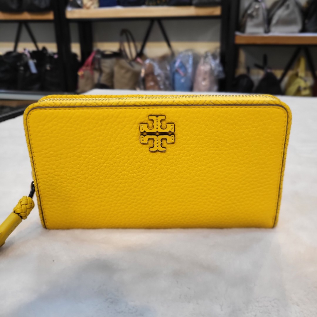 Tory Burch Wallet Long Zip, Luxury, Bags & Wallets on Carousell