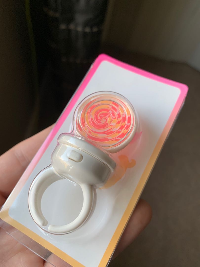 TWICE Official Candy Bong Ring, Hobbies & Toys, Memorabilia