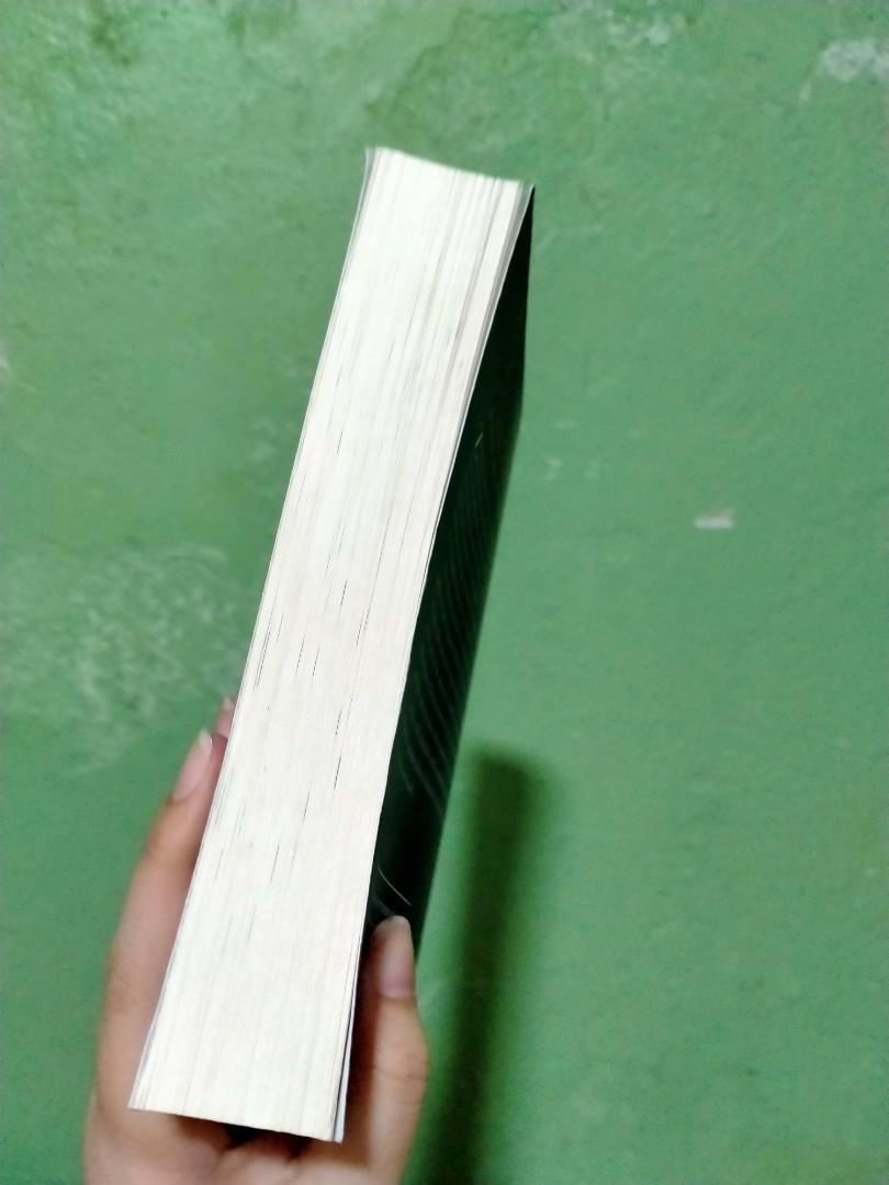 We Hunt The Flame by Hafsah Faizal (Category: Storybooks) located in San Pablo. Submitted by asprelovedtrinkets (Listing ID 1136163967, Image 2). Description: last price! details about the product: 🦋 Like new (just arrived in the end of dec 2021) 🦋 tabbed (you can request to remove or not) 🦋 slightly annotated by a friction pen. ( can be requested to be erased) 🦋 you can ask for more photos, just message me rfs: funds.