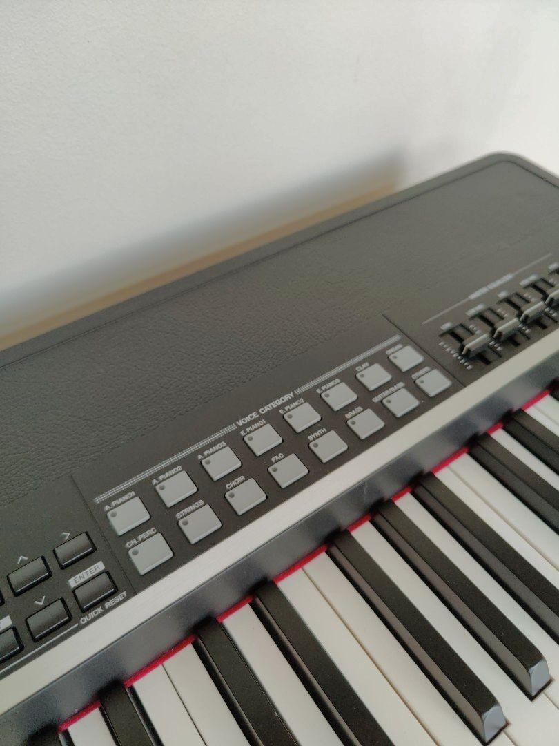 Yamaha CP4 Stage 88note Wooden Key Portable Stage Piano / Digital