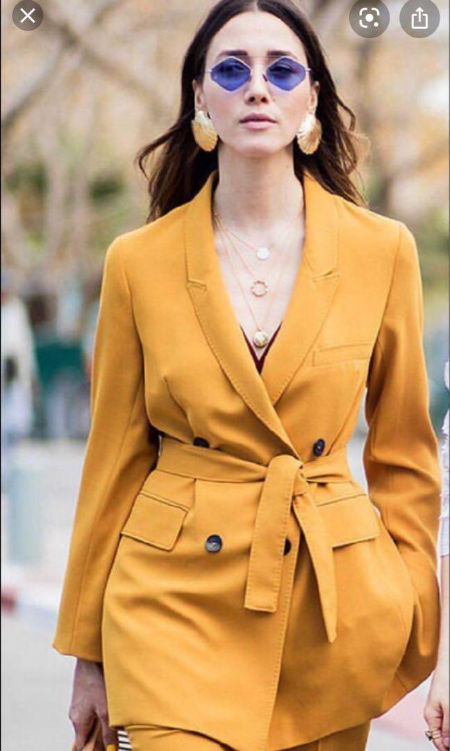 ZARA Blazer in Mustard