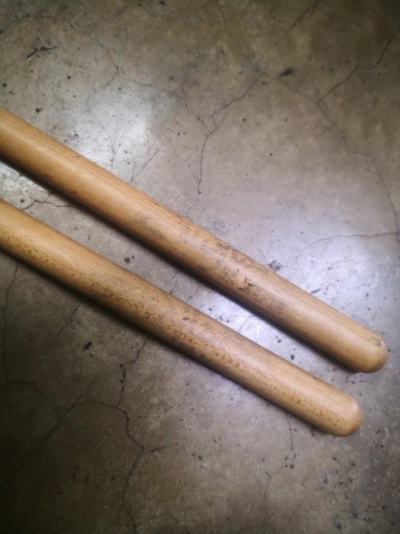 Zildjian Drumstick (Category: Musical Instruments) located in Paranaque City. Submitted by wagguthrift (Listing ID 1136103824, Image 3). Description: Zildjian 5a Maple Drumstick Still in Good Condition Authentic Pair 16" in Length For Drummers out there Rock it with these pair of drumsticks! WYSIWYG 8-8.5 over all condition.