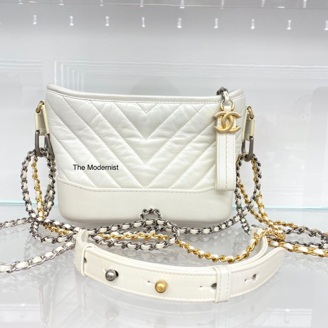 Authentic Chanel White Chevron Small Gabrielle Hobo Bag, Luxury, Bags &  Wallets on Carousell