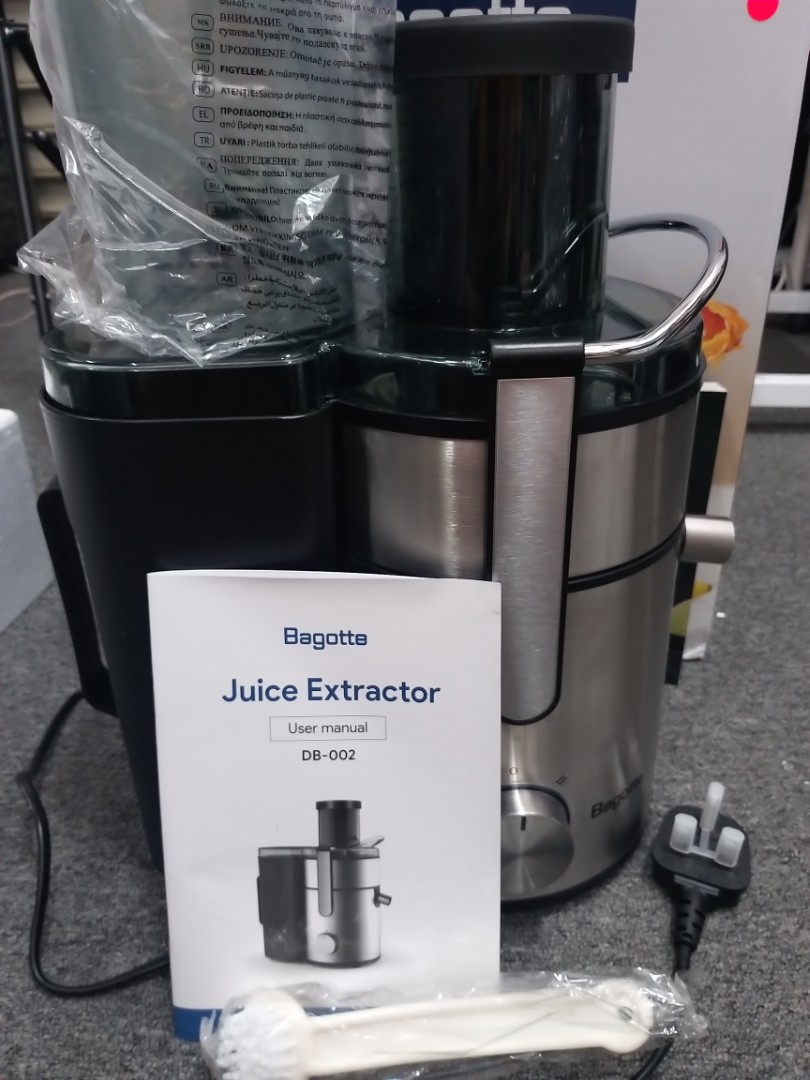 BAGOTTE 800W JUICE EXTRACTOR DB002, TV & Home Appliances, Kitchen