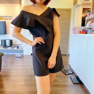 (Category: ) located in . Submitted by wardrobe.overload (Listing ID 1136371187, Image 1). Description: .