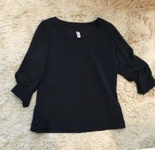 (Category: ) located in . Submitted by simplylive (Listing ID 1136396586, Image 1). Description: .