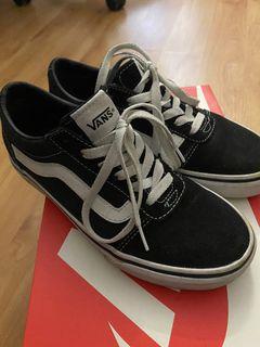 Black Vans Old Skool