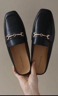 [BNWB]  Black loafer mules