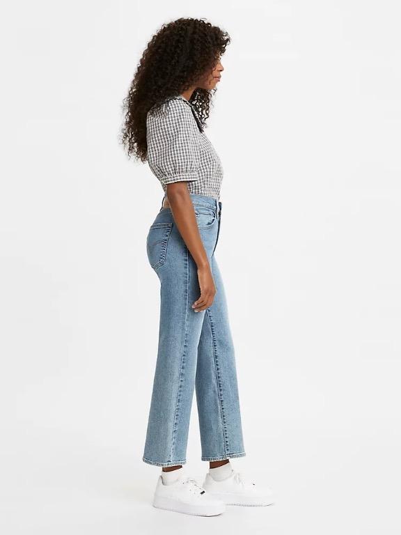 Levis crop store flare