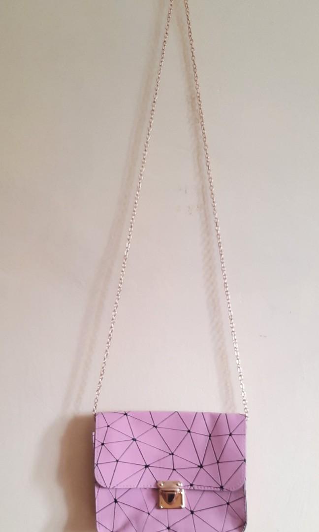Chain sling bag, Women's Fashion, Bags & Wallets, Crossbody Bags on