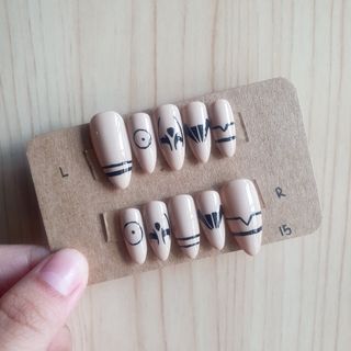 (Category: ) located in . Submitted by nailsisters2127 (Listing ID 1133684720, Image 1). Description: .