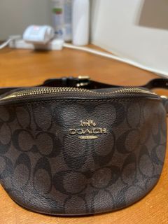 (Category: ) located in . Submitted by fashionpickup (Listing ID 1136395496, Image 1). Description: .