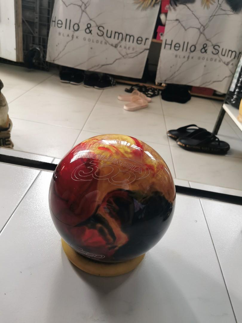 Columbia 300 wd bowling ball, Sports Equipment, Sports & Games
