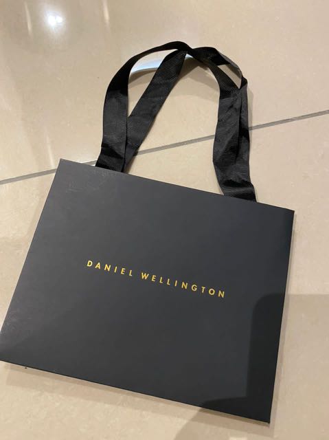 Daniel wellington paper bag on sale