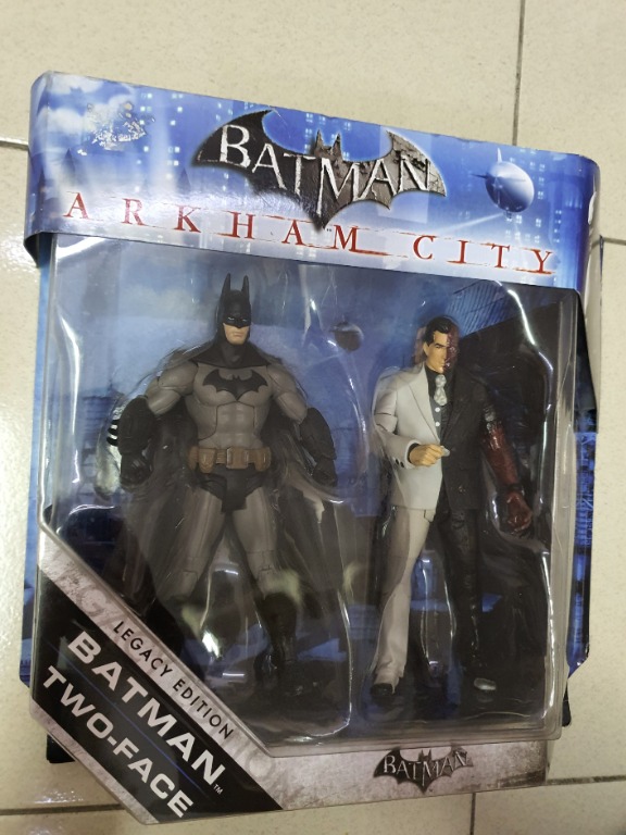 DC Batman Legacy Arkham City Two-Face Collector Figure Set 2-Pack, Hobbies  & Toys, Collectibles & Memorabilia, Vintage Collectibles on Carousell