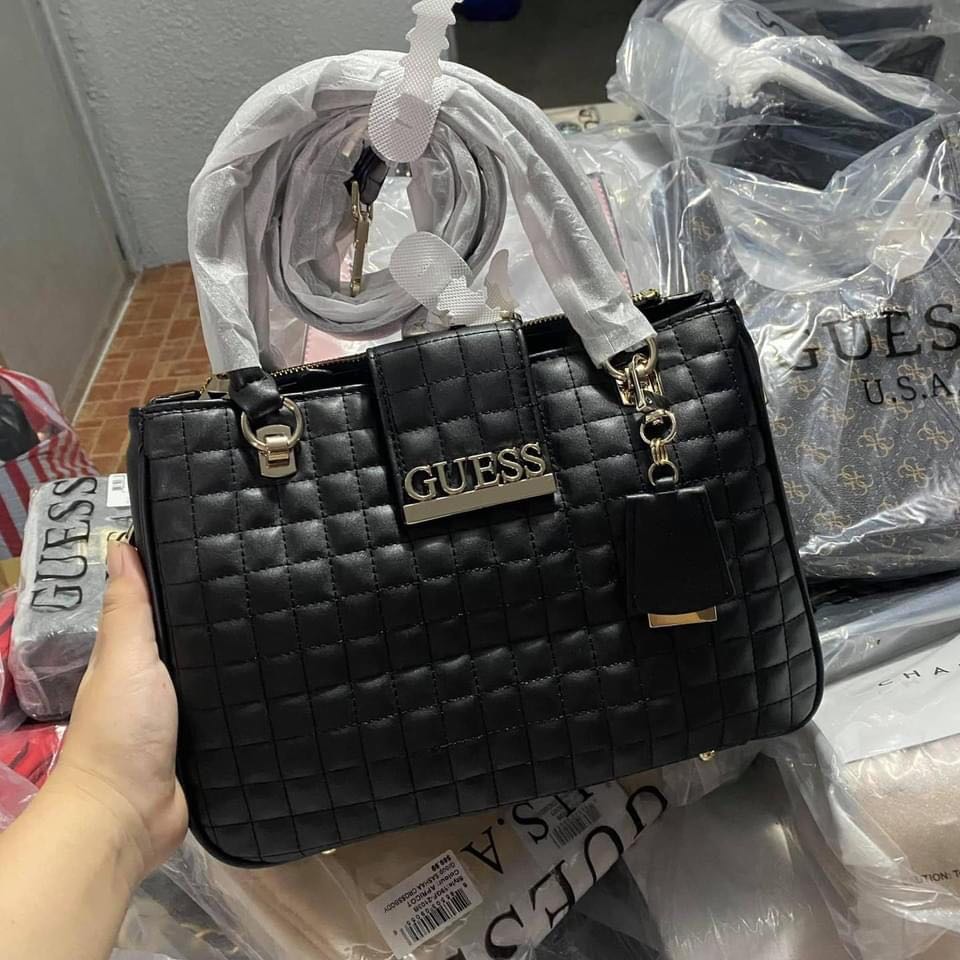 Guess Quilted Tote Bag, Women's Fashion, Bags & Wallets, Shoulder Bags