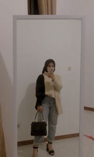(Kategori: ) berada di . Dikirim oleh ayusa___ (ID iklan 1136437992, Gambar 1). Deskripsi: .