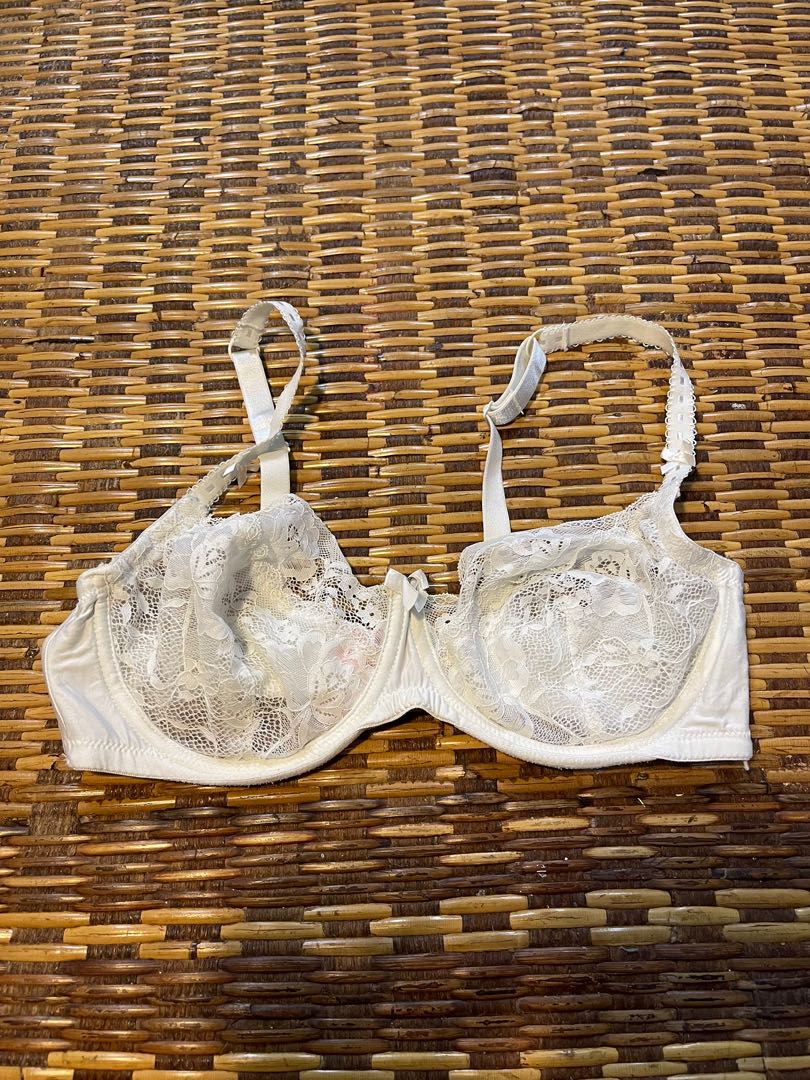 Hunkemoller Bra 34e Women S Fashion Clothes Bottoms On Carousell