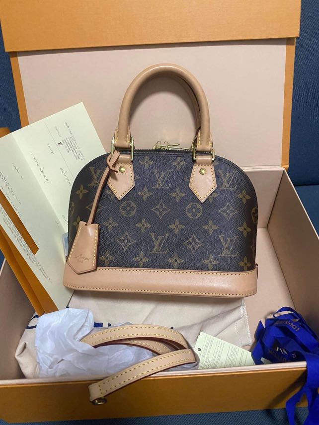Like-New Louis Vuitton Alma PM in Monogram Vernis with Box & Dust