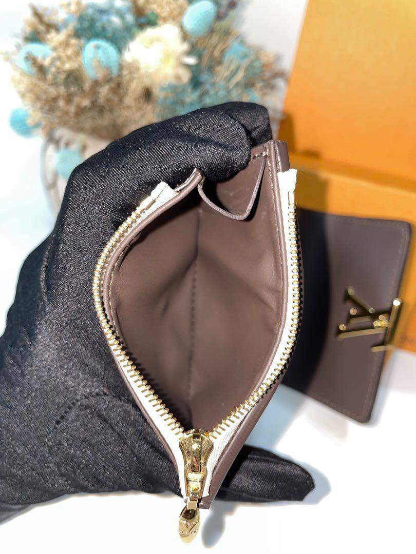 Louis Vuitton Capucines Compact Wallet Smalt Blue Taurillon