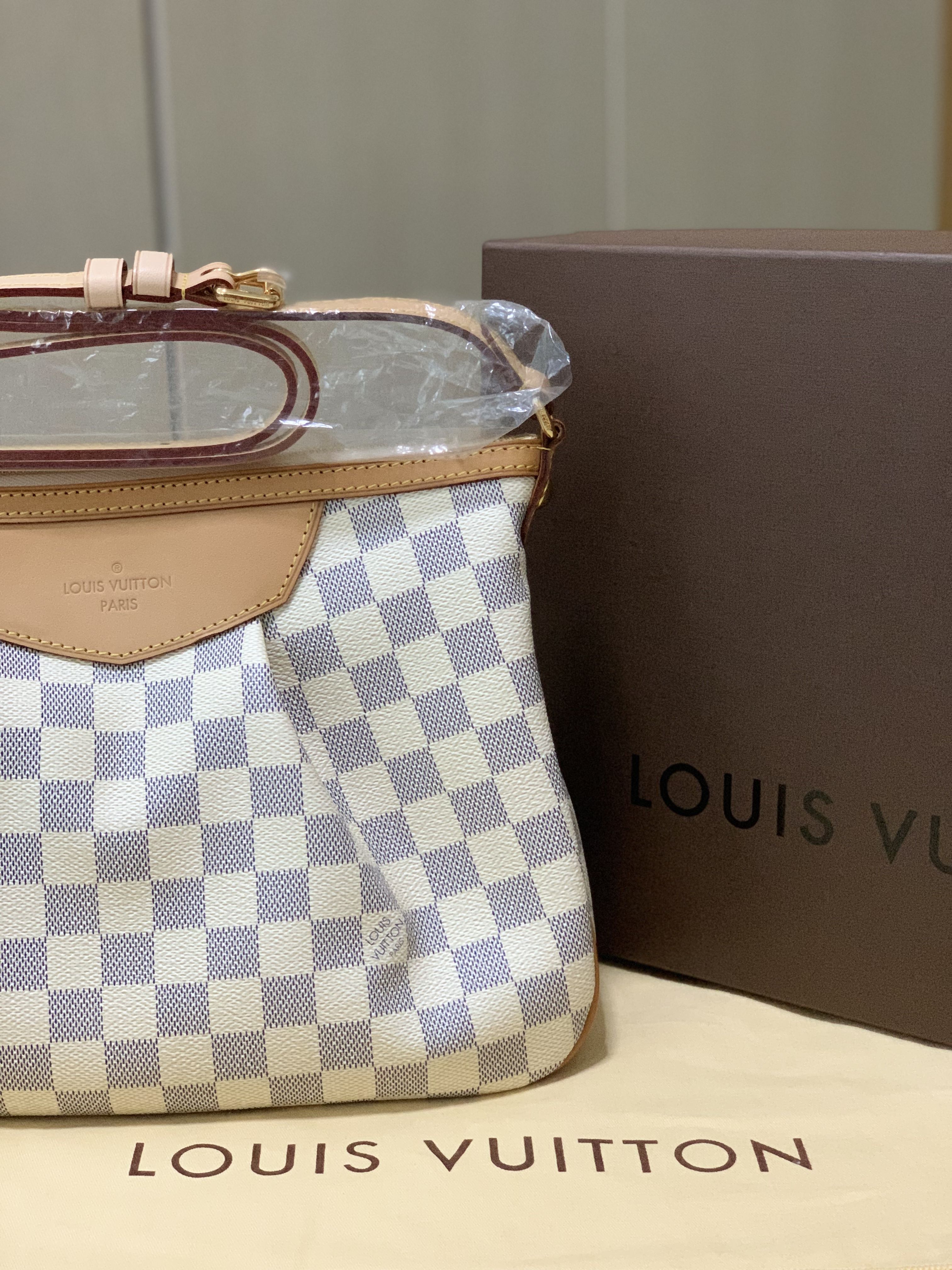 Louis Vuitton Discontinued Authentic LV Siracusa PM Damier Azur